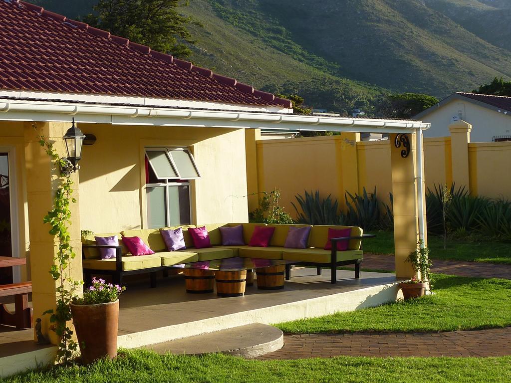 Cap Ou Pas Cap Guesthouse Gordonʼs Bay Exteriör bild